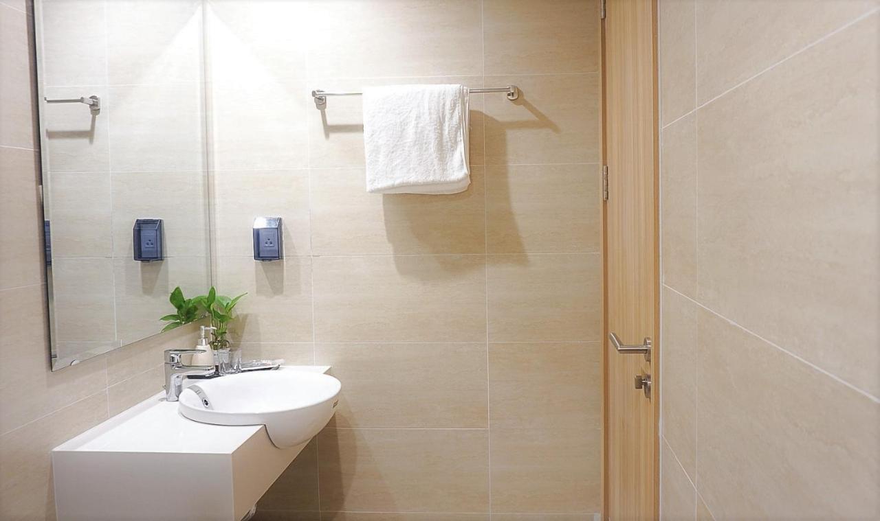 Ecobay Halong -Mountain View And Near Marina Beach Ha Long Bagian luar foto